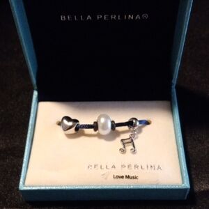 Bella Perlina Love Music beads for Bracelet